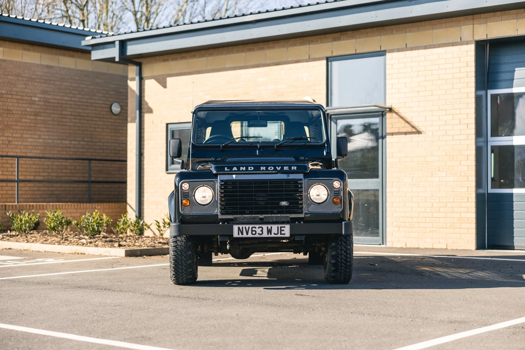 2013 Land Rover Defender 90 - Image 7 of 31