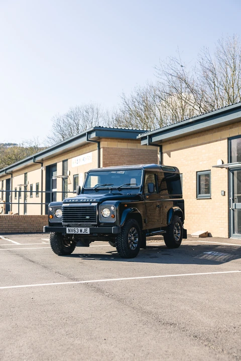 2013 Land Rover Defender 90 - Image 16 of 31