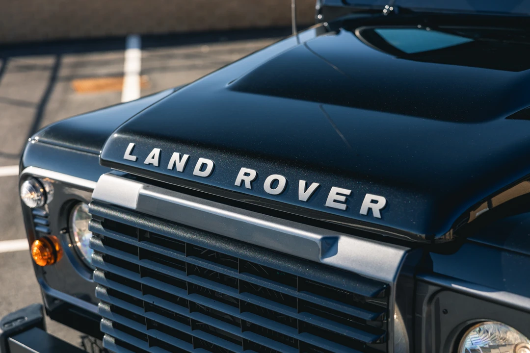 2013 Land Rover Defender 90 - Image 24 of 31