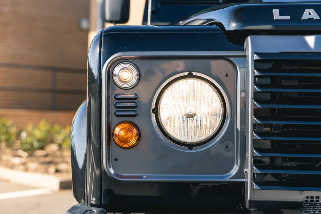 2013 Land Rover Defender 90 - Image 27 of 31