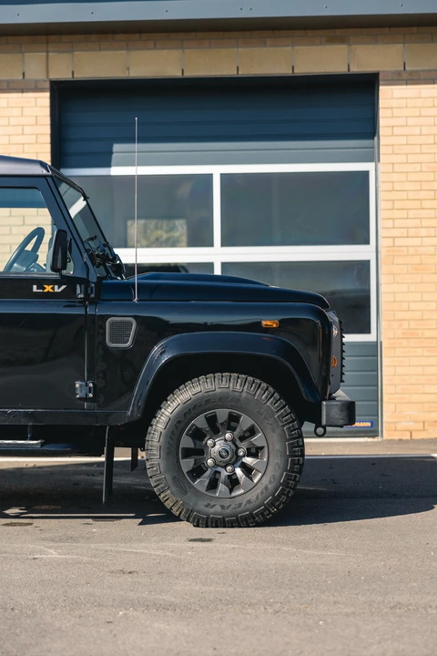 2013 Land Rover Defender 90 - Image 23 of 31