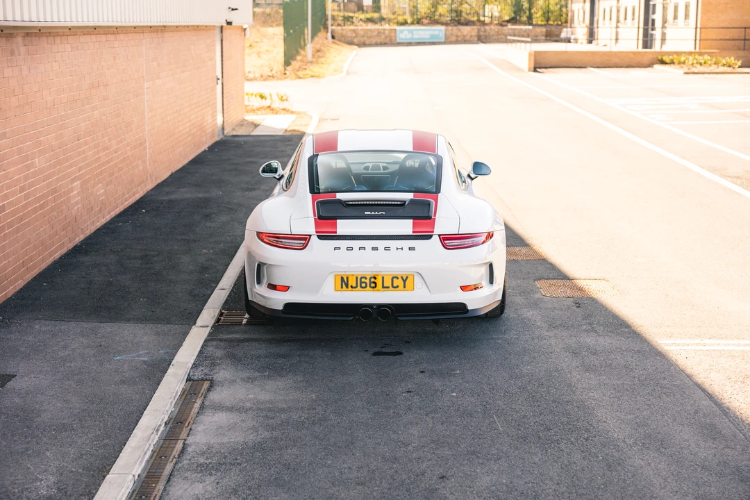 2016 Porsche 991 R - Image 15 of 31