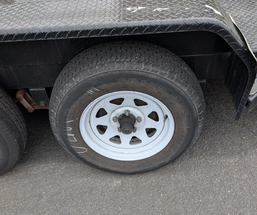 2017 - Image 15 of 27
