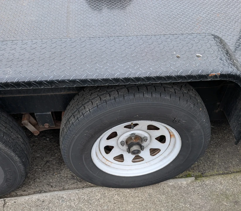 2017 - Image 18 of 27