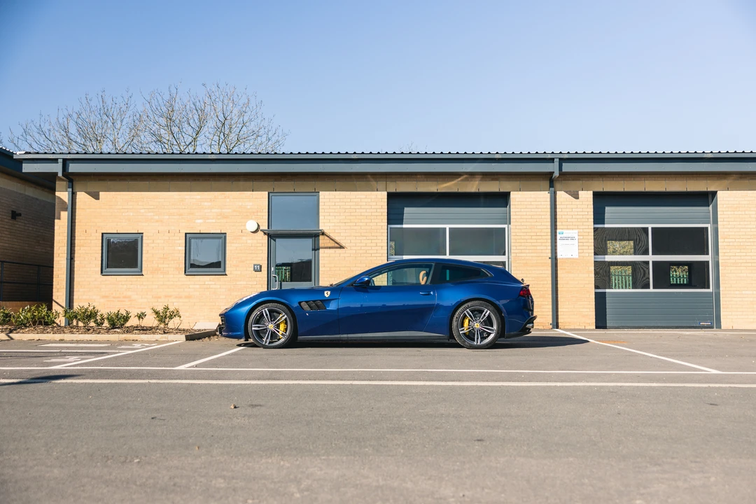 2018 Ferrari GTC4Lusso - Image 14 of 31