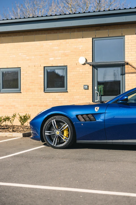 2018 Ferrari GTC4Lusso - Image 29 of 31