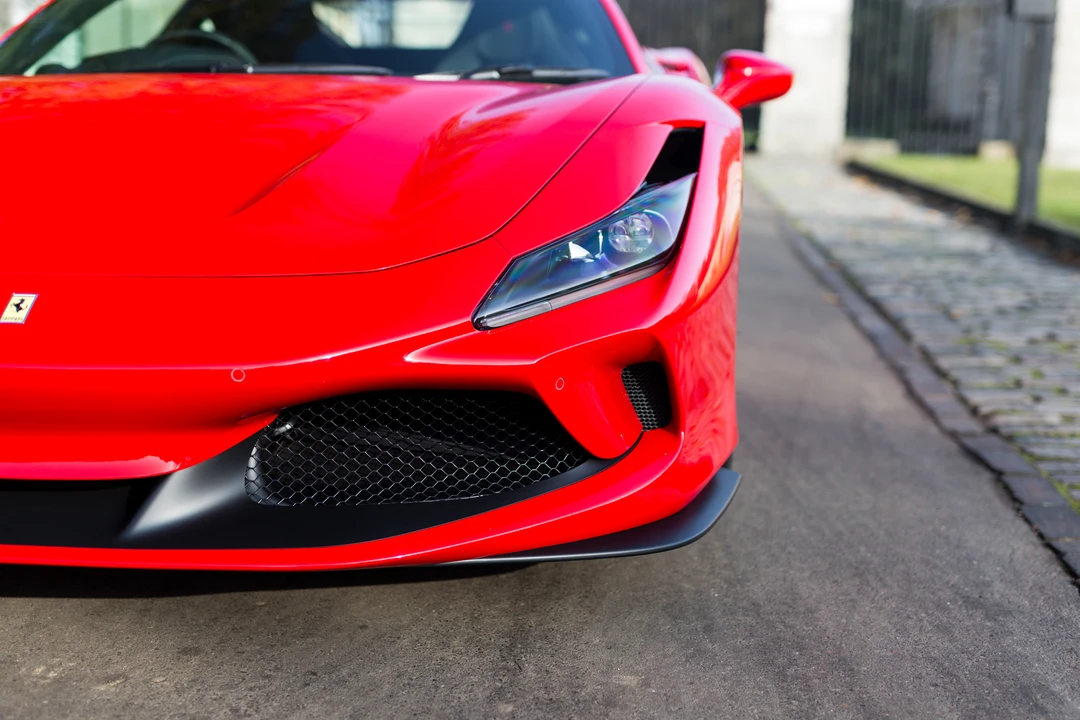 Ferrari F8 Tributo - Image 11 of 31