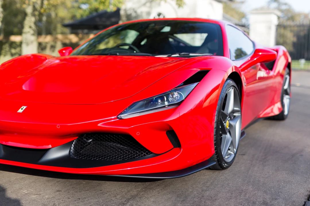 Ferrari F8 Tributo - Image 12 of 31