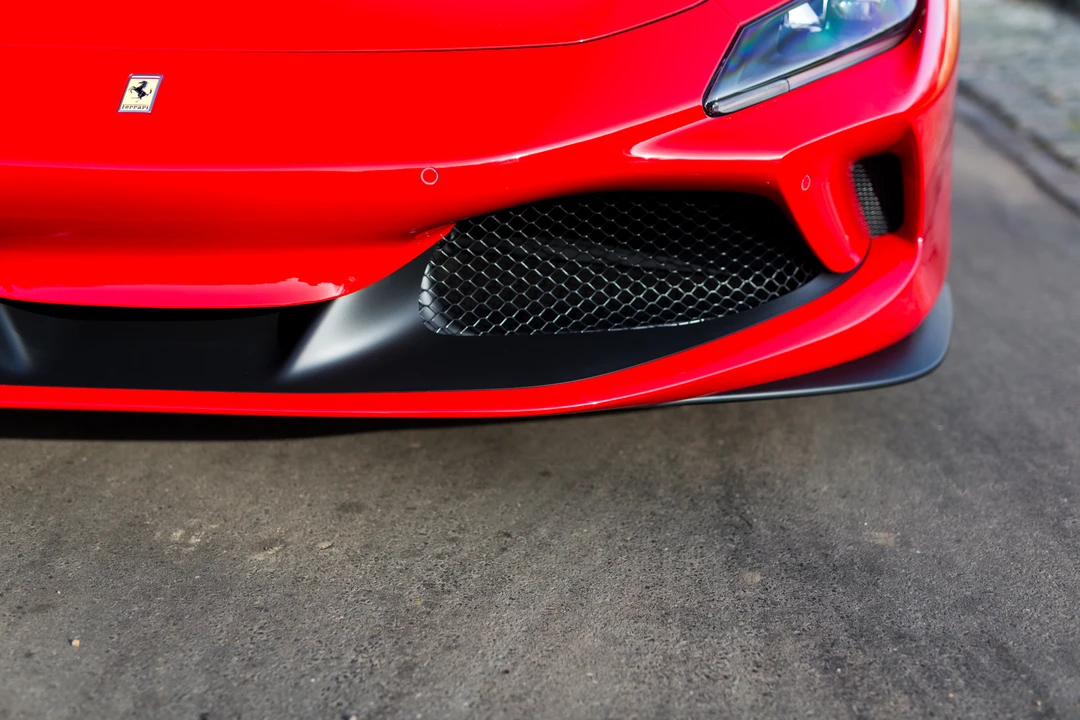 Ferrari F8 Tributo - Image 17 of 31