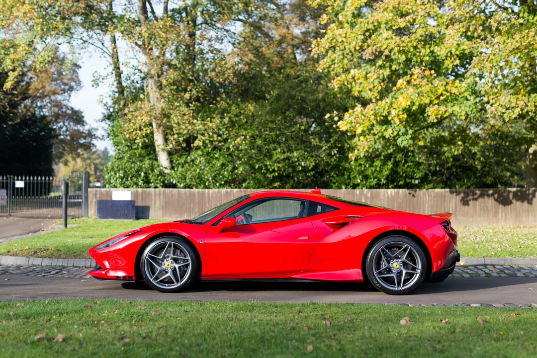 Ferrari F8 Tributo - Image 19 of 31