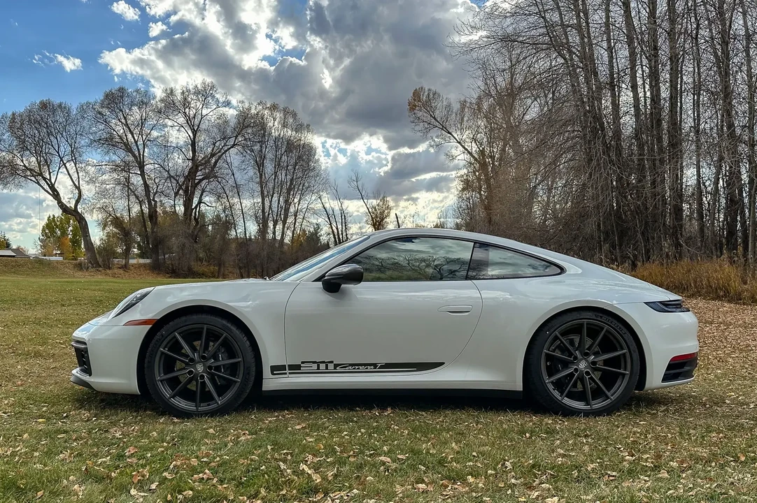 2023 Porsche 992 Carrera T - Image 4 of 6