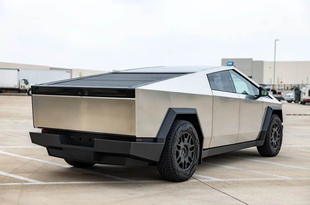 2024 Tesla Cybertruck - Image 6 of 6