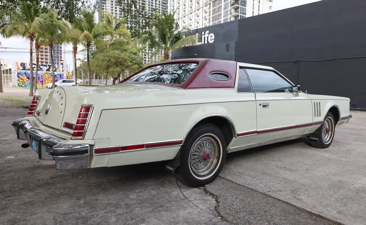 1979 Lincoln Continental 5th Gen - Image 5 of 6