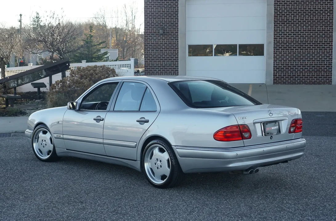 1998 Mercedes-Benz W210 E 36 & E 50 & E 55 & E 60 AMG - Image 5 of 6