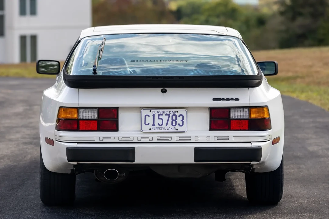 1984 Porsche 944 - Image 4 of 6
