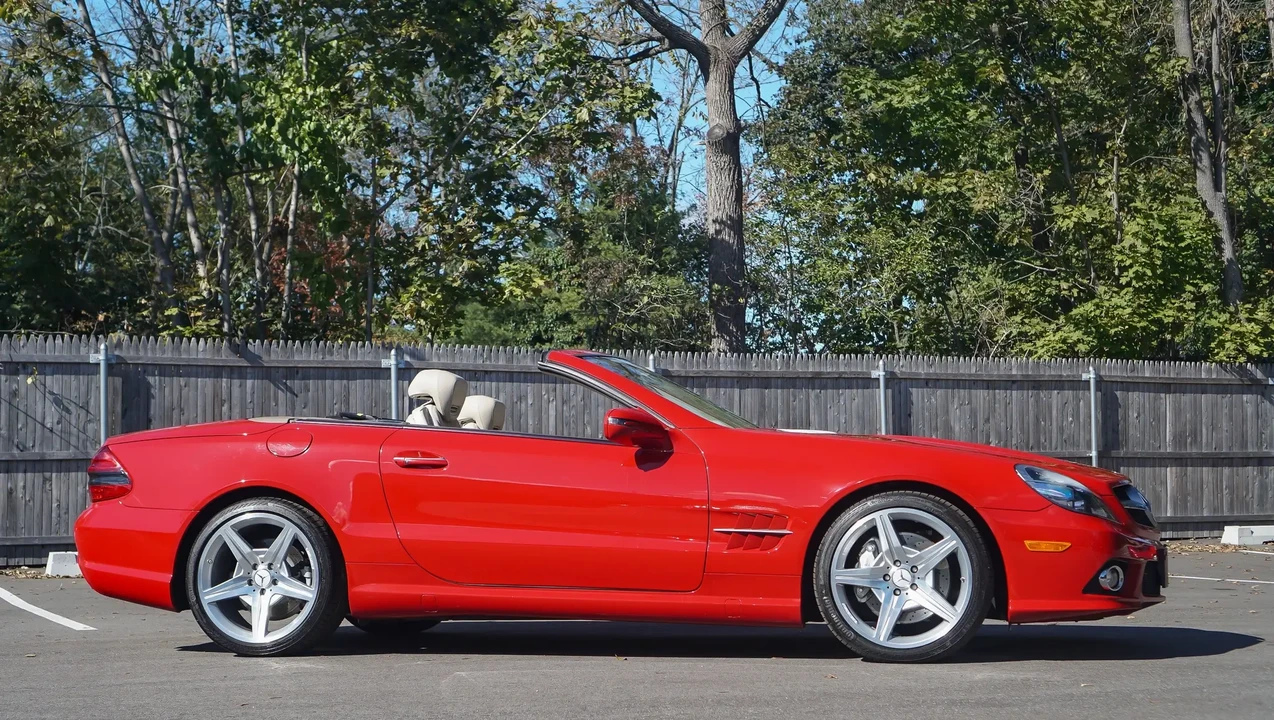 2009 Mercedes-Benz R230 SL-Class - Image 17 of 31