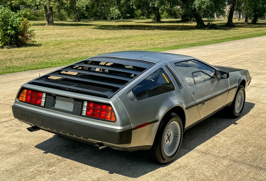 1983 DeLorean DMC-12 - Image 6 of 6