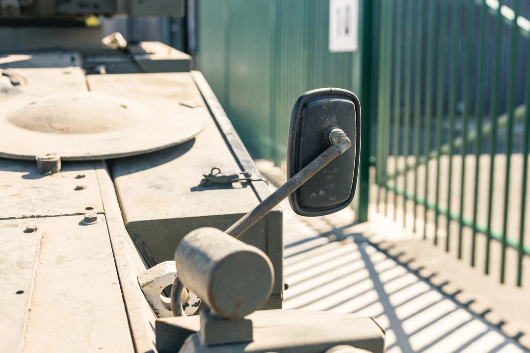 Alvis - Image 30 of 31