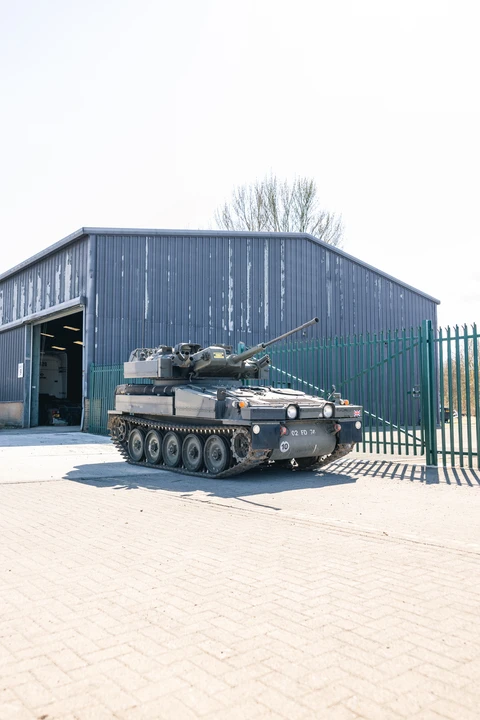 Alvis - Image 20 of 31
