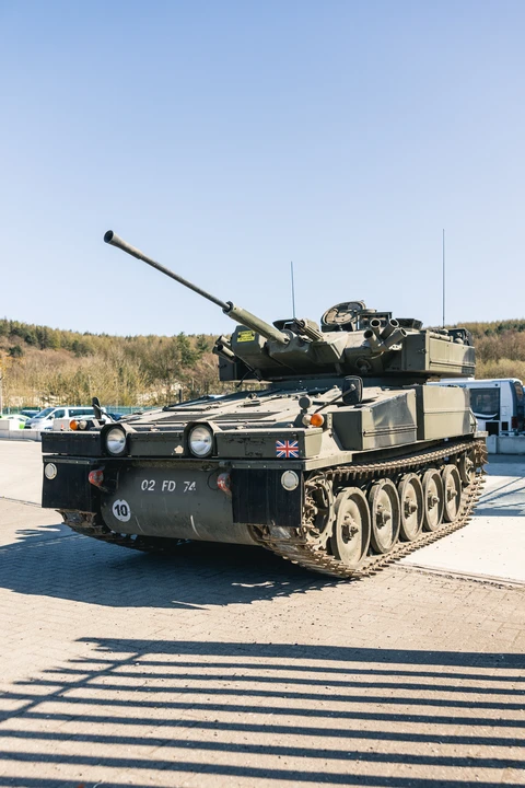 Alvis - Image 17 of 31
