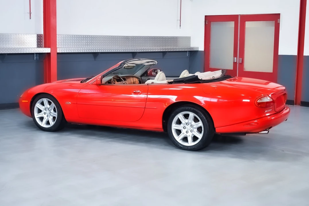 2000 Jaguar X100 XK8 - Image 18 of 30