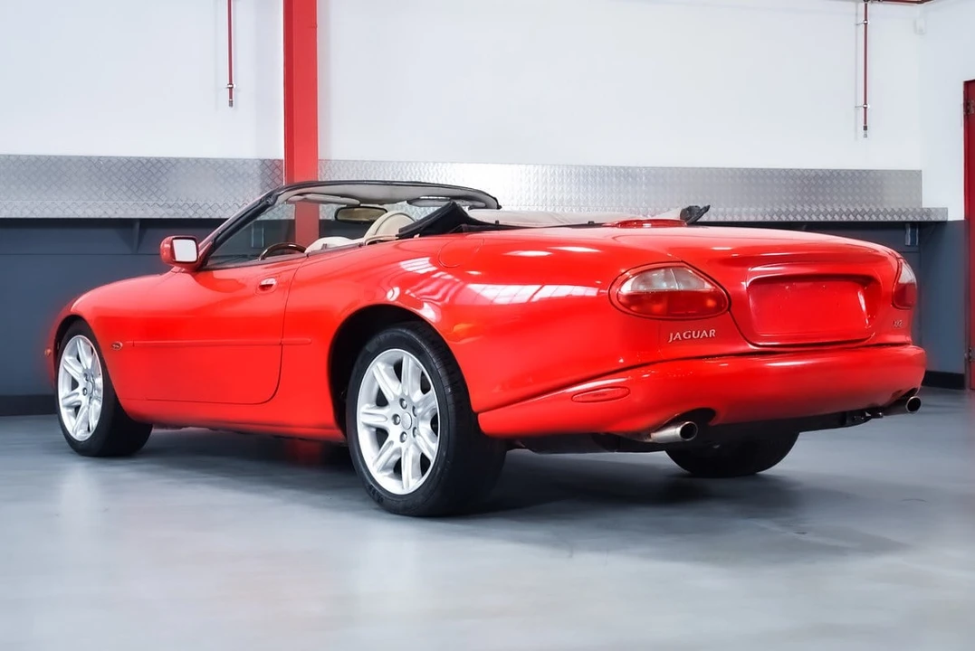 2000 Jaguar X100 XK8 - Image 17 of 30