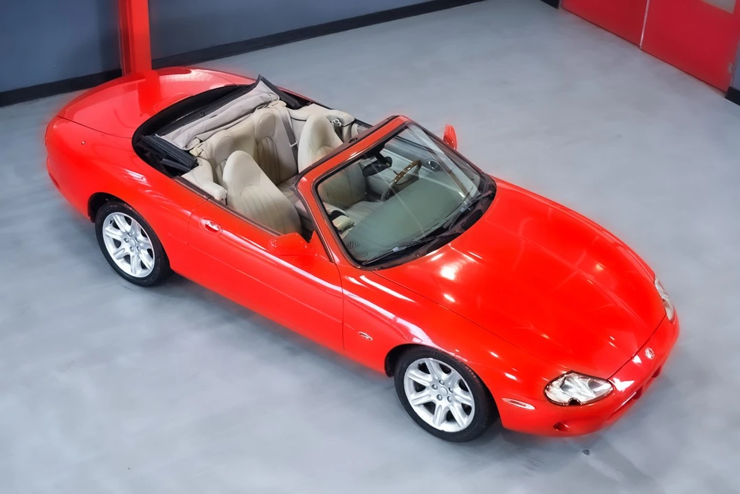 2000 Jaguar X100 XK8 - Image 11 of 30