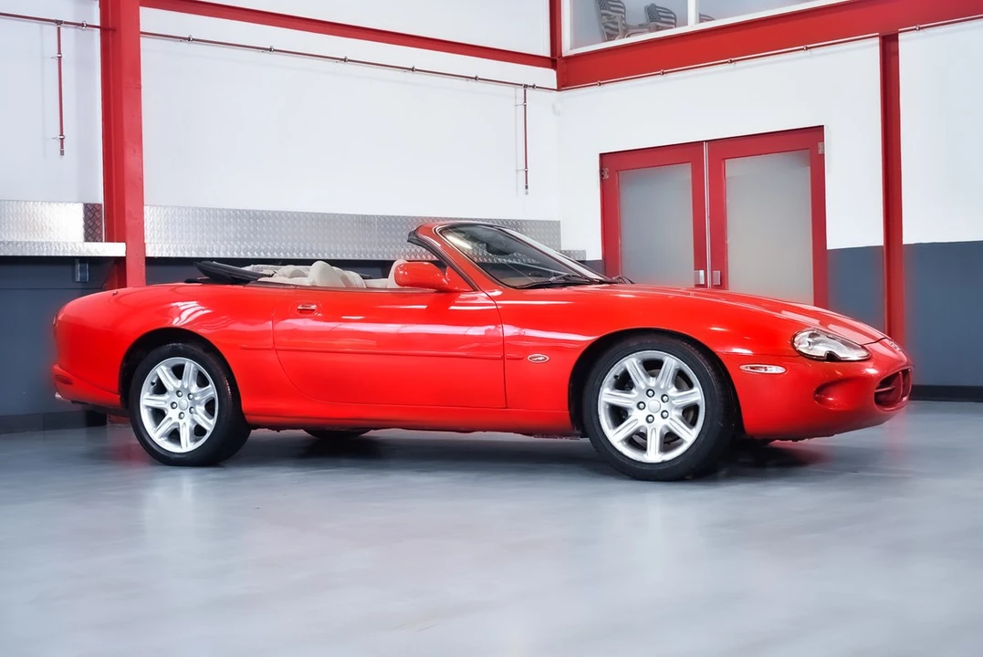 2000 Jaguar X100 XK8 - Image 7 of 30