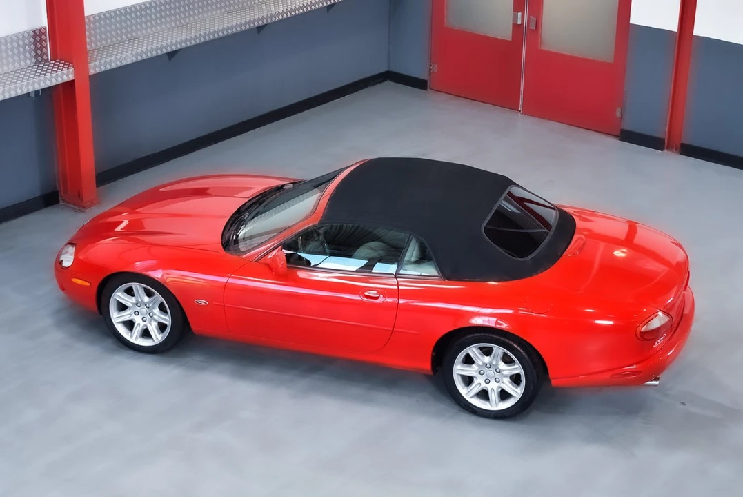 2000 Jaguar X100 XK8 - Image 26 of 30