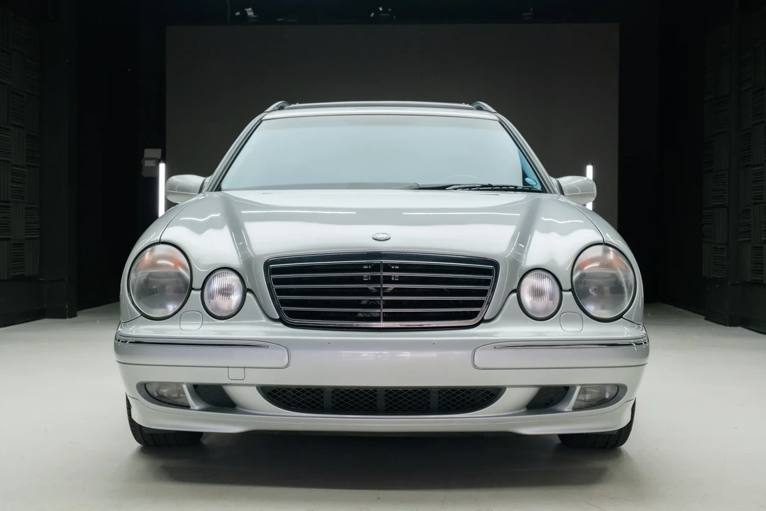 2000 Mercedes-Benz W210 E-Class - Image 2 of 31