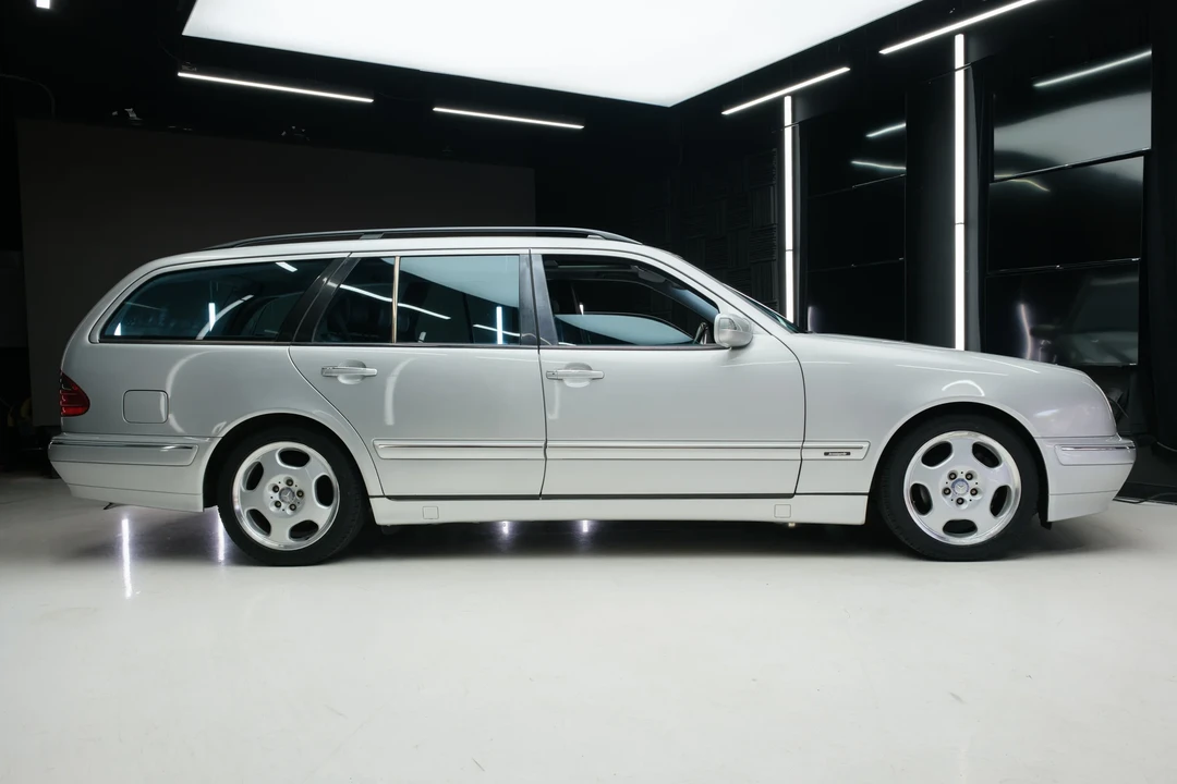 2000 Mercedes-Benz W210 E-Class - Image 18 of 31