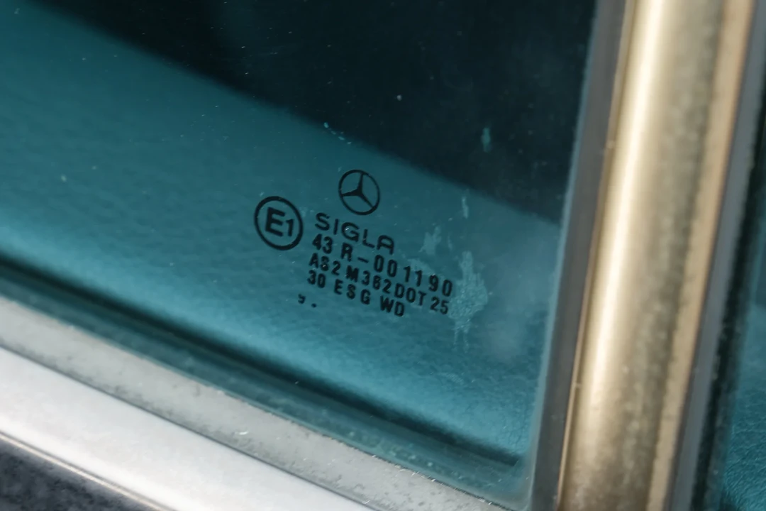 2000 Mercedes-Benz W210 E-Class - Image 28 of 31