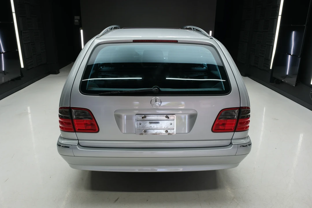 2000 Mercedes-Benz W210 E-Class - Image 13 of 31