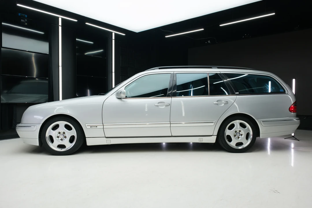2000 Mercedes-Benz W210 E-Class - Image 4 of 31