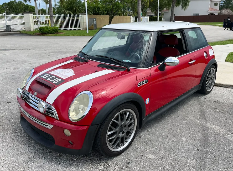 2004 Mini Mini Cooper S 1st Gen - Image 6 of 6
