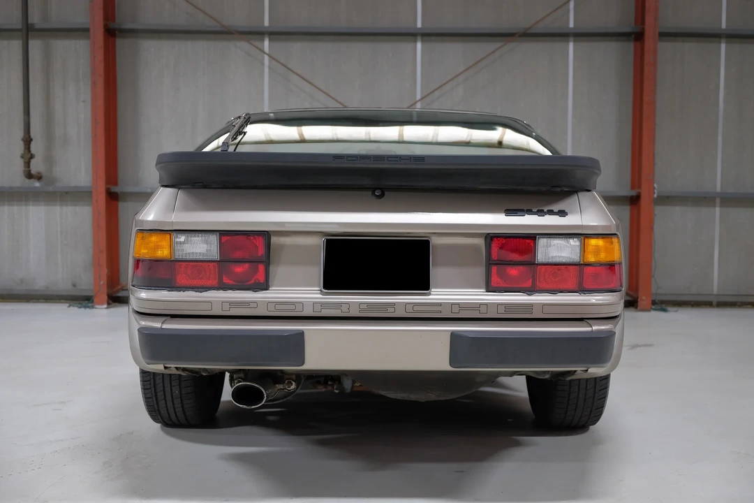 1984 Porsche 944 - Image 6 of 6