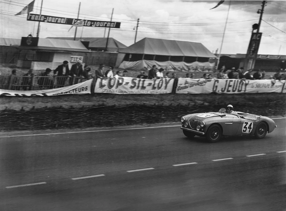 1953 Austin-Healey 100 - Image 23 of 28