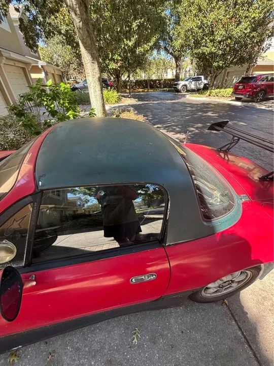 Mazda NA MX-5 Miata - Image 2 of 4