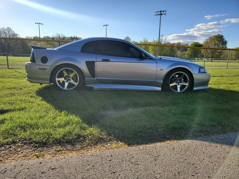 Ford SN95 Mustang - Image 2 of 10