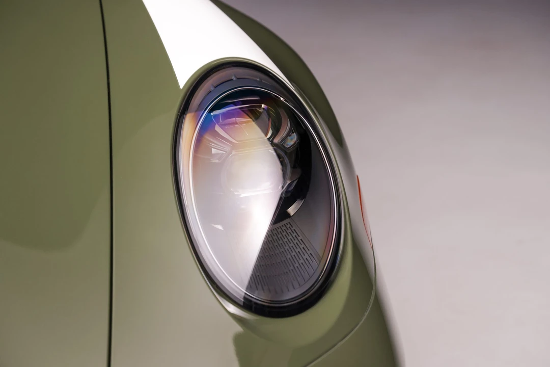 2021 Porsche 992 Targa 4 & 4S - Image 25 of 31