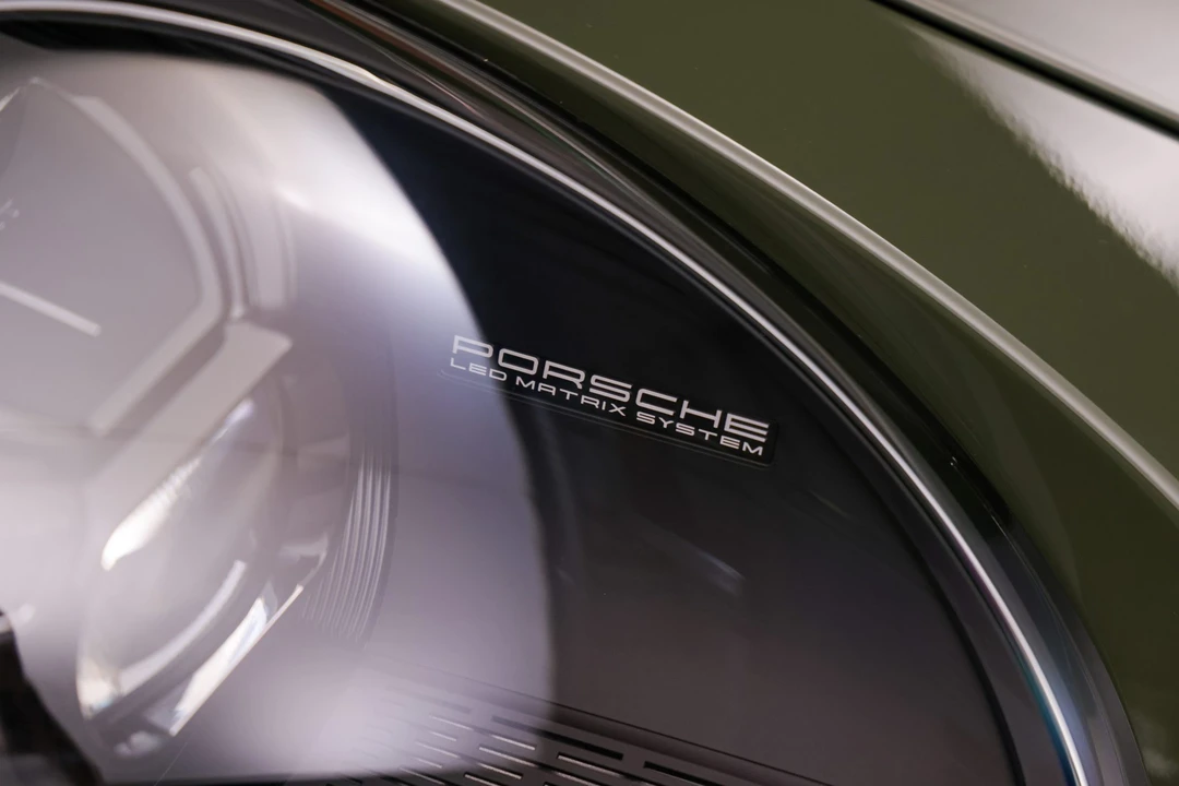 2021 Porsche 992 Targa 4 & 4S - Image 26 of 31