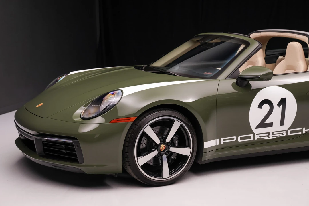 2021 Porsche 992 Targa 4 & 4S - Image 29 of 31