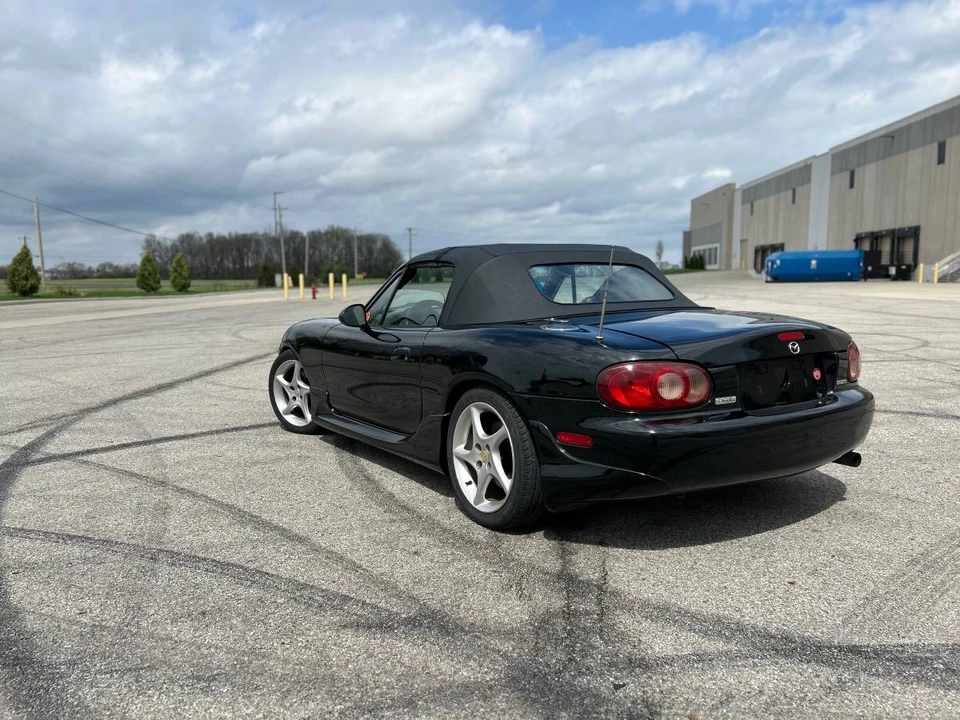 2003 Mazda NB MX-5 Miata - Image 4 of 8