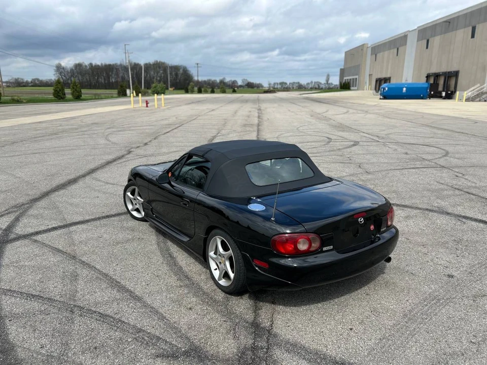 2003 Mazda NB MX-5 Miata - Image 3 of 8