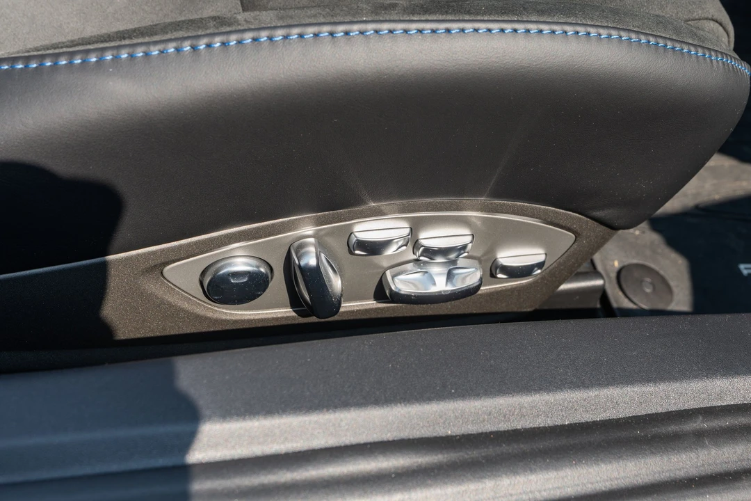 2027 Porsche 918 Spyder - Image 17 of 31