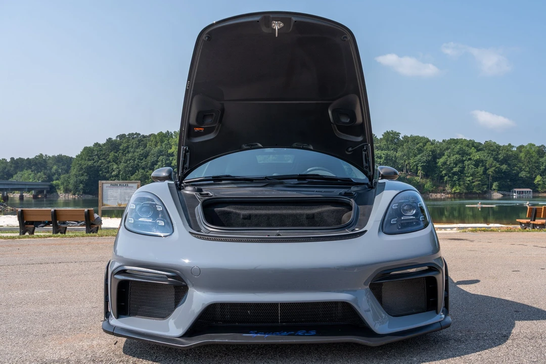 2027 Porsche 918 Spyder - Image 10 of 31