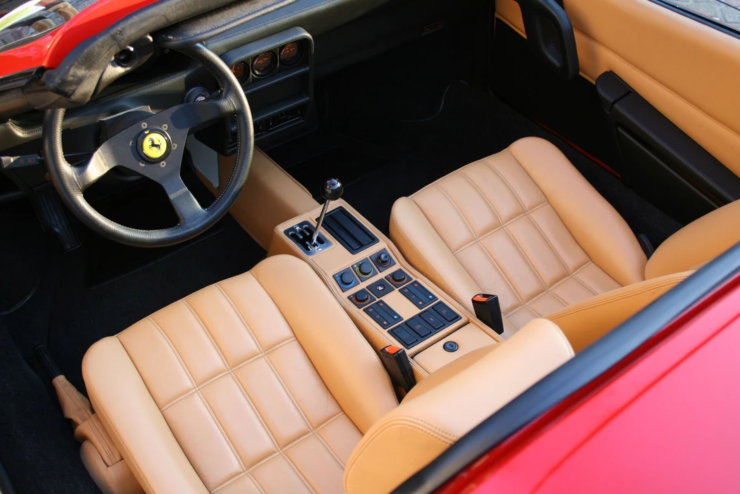 1990 Ferrari 328 GTS - Image 8 of 9