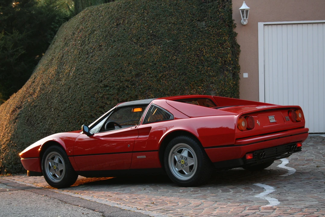 1990 Ferrari 328 GTS - Image 2 of 9