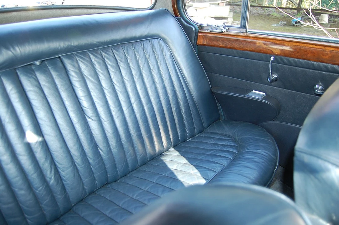 1961 Jaguar Mark II - Image 9 of 25