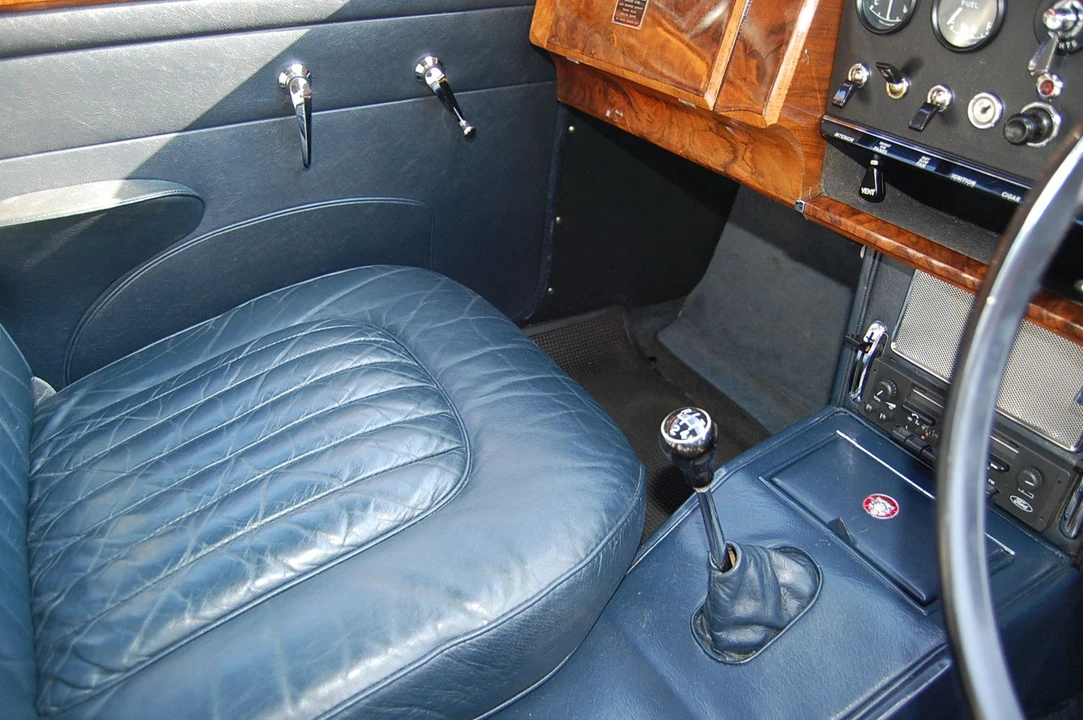1961 Jaguar Mark II - Image 10 of 25